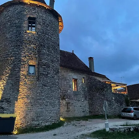 Дом отдыха Le Bleu 18 *